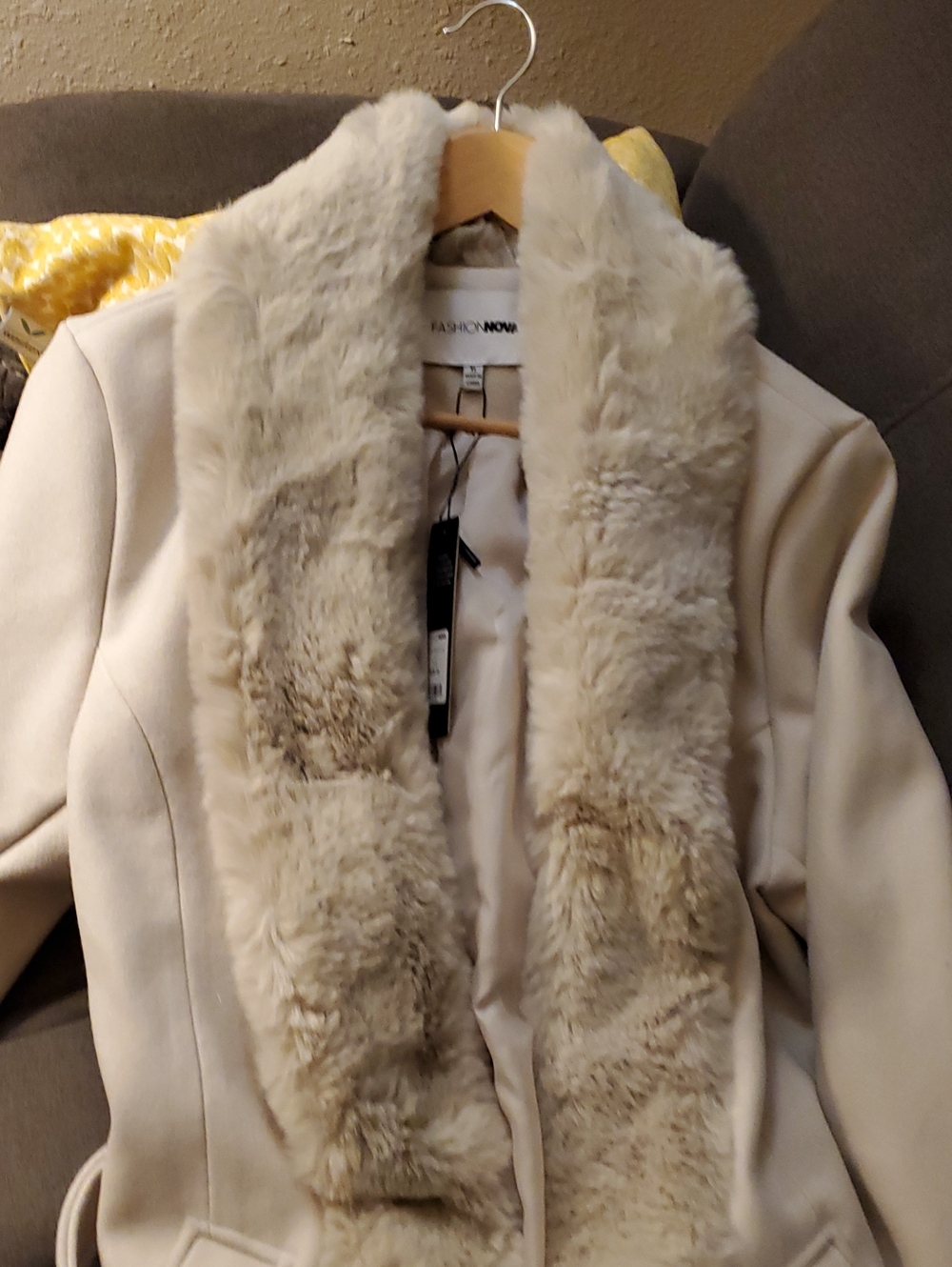 Fashion Nova Beige Cream Faux-Fur Collar Trench Coat